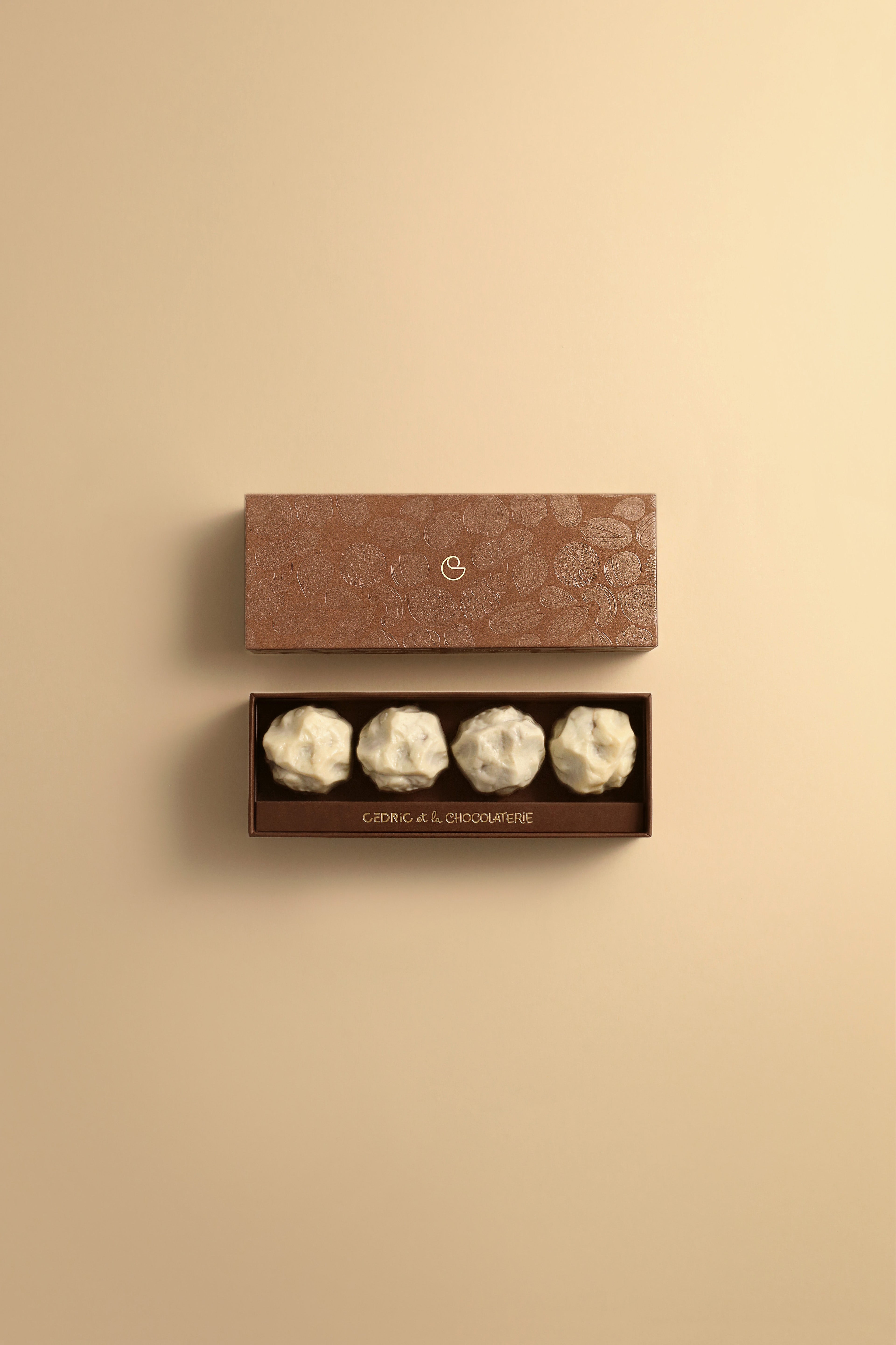 ROCHER NOISETTE 4 PIÈCES CHOCOLAT BLANC