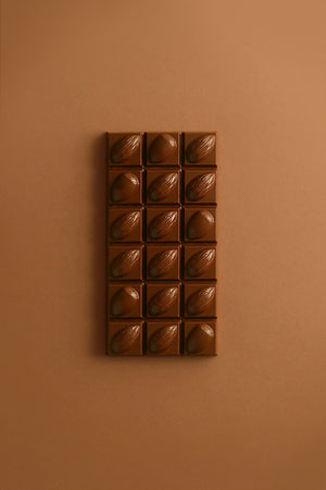 TABLETTE AMANDE NOISETTE CHOCOLAT AU LAIT