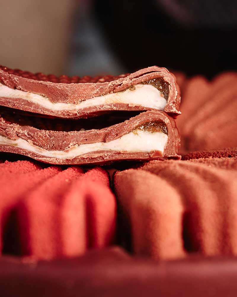 ニーナ・メタイエ タブレット 花びら（プラリネ＆マシュマロ）