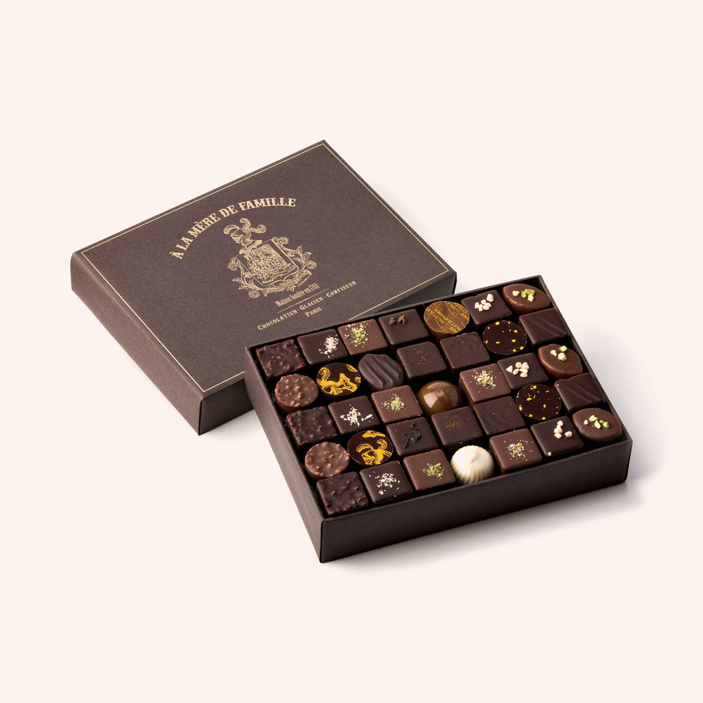 COFFRET DE CHOCOLATS ASSORTIS 590G