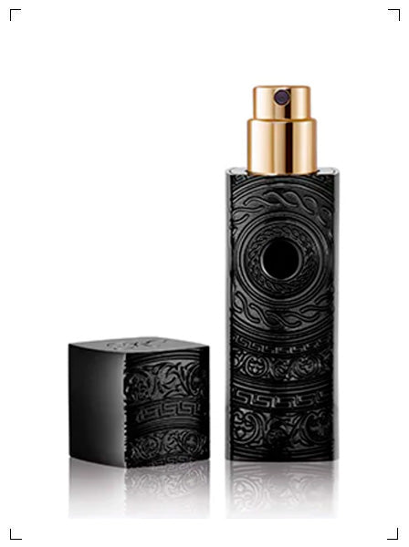 By Kilian LE VAPORISATEUR DE VOYAGE NOIR SEUL, 携帯用スプレーケース ブラック バイ キリアン