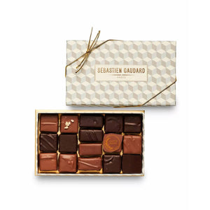 BOITE CARREAUX DE CHOCOLAT ASSORTIMENT 16PIECES