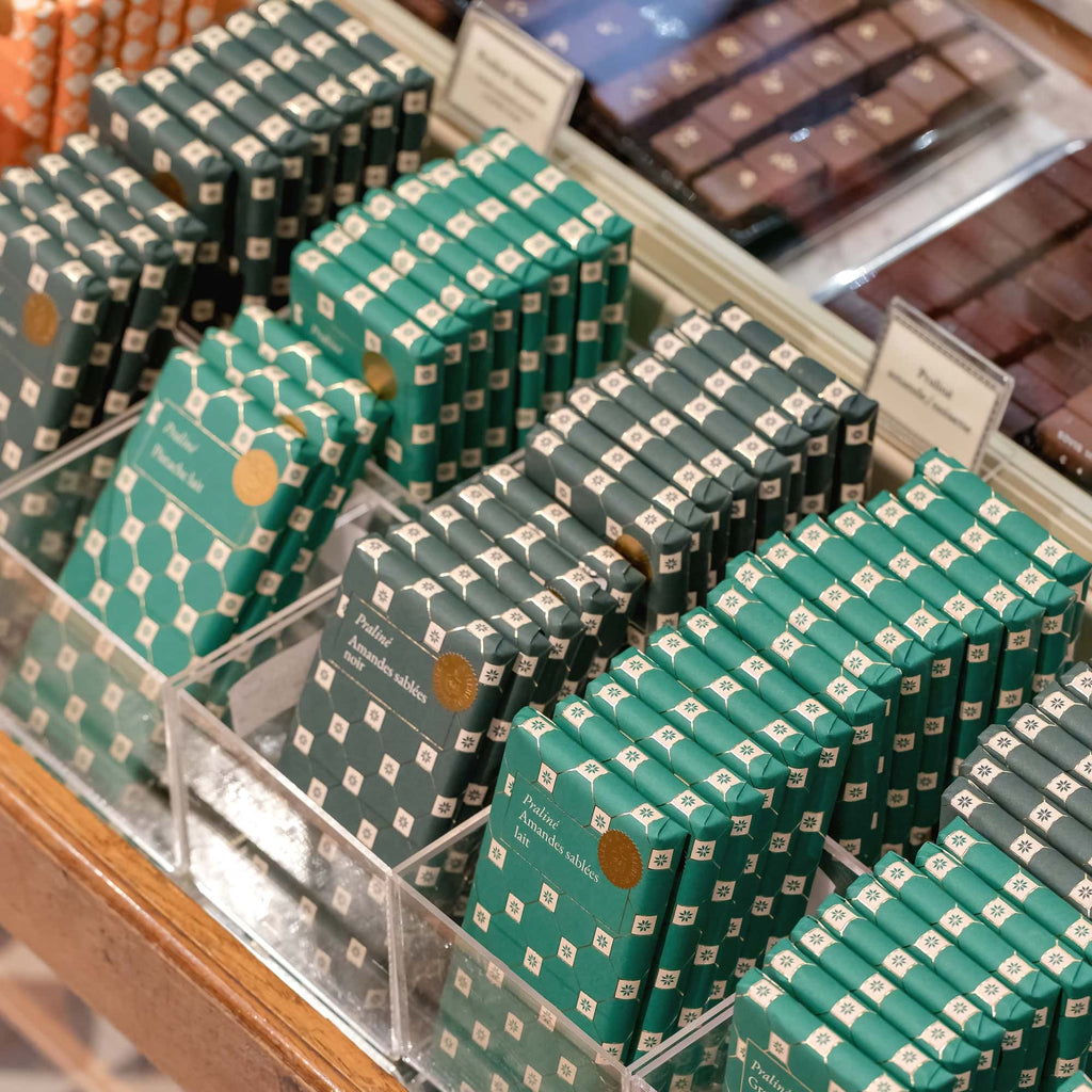 TABLETTE CHOCOLAT PRALINÉ AMANDES SABLÉES LAIT