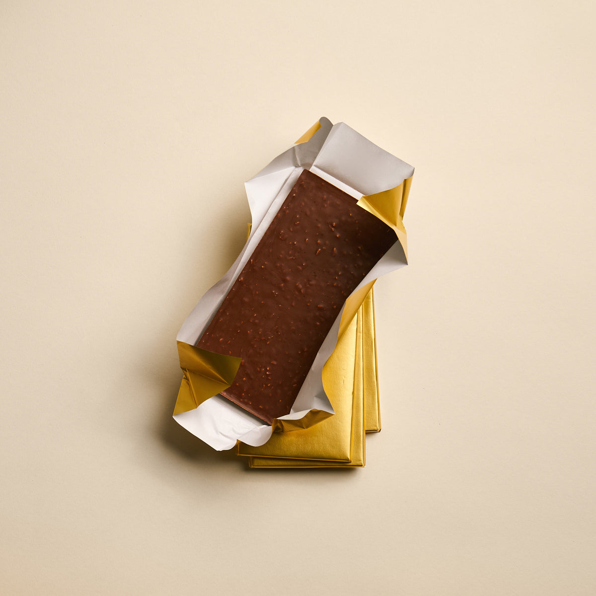 TABLETTE DE CHOCOLAT AU LAIT, ÉCLATS DE NOISETTE