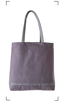 Fondation Louis Vuitton / SAC EN TOILE GRIS